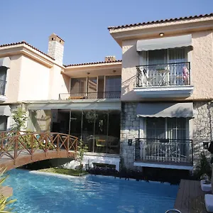 Mandalina Alaçatı