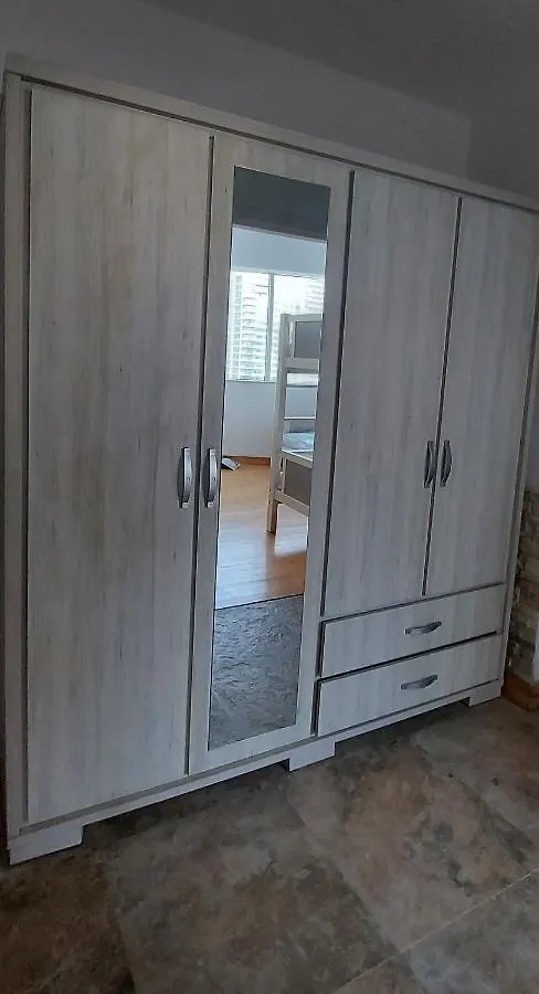 הוסטל דובאי Casa Vera Vacations 0*,  איחוד האמירויות הערביות